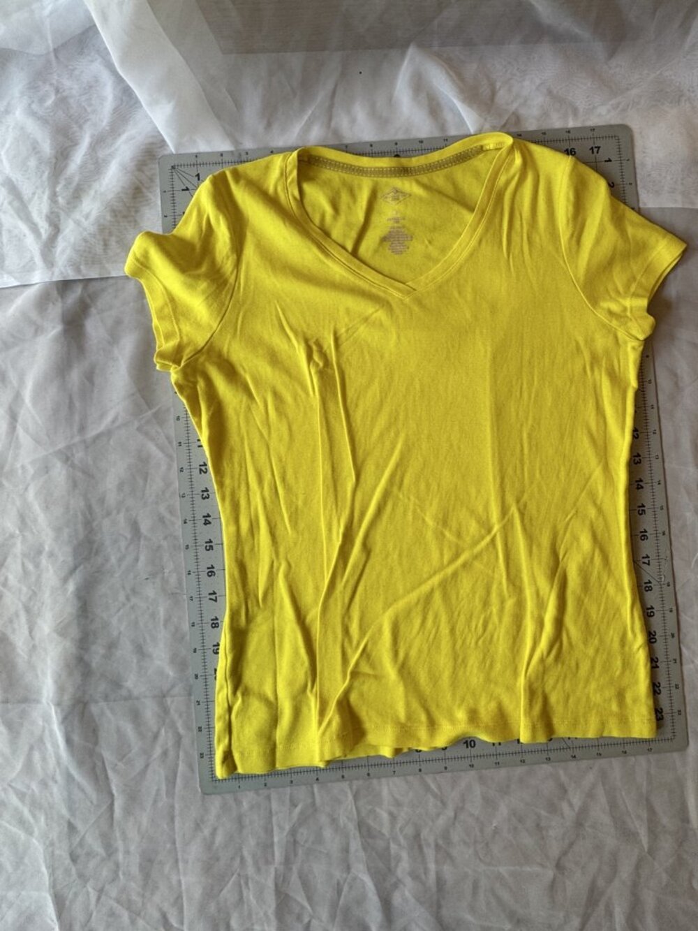 St. John's Bay Yellow V-Neck Essential Tee Size M